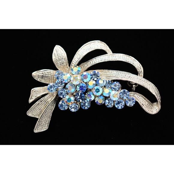 Vintage Crystal Flower Pin Brooch Blue AB Rhinestone Silver Sparkling Y2K Bin5B - Picture 1 of 12